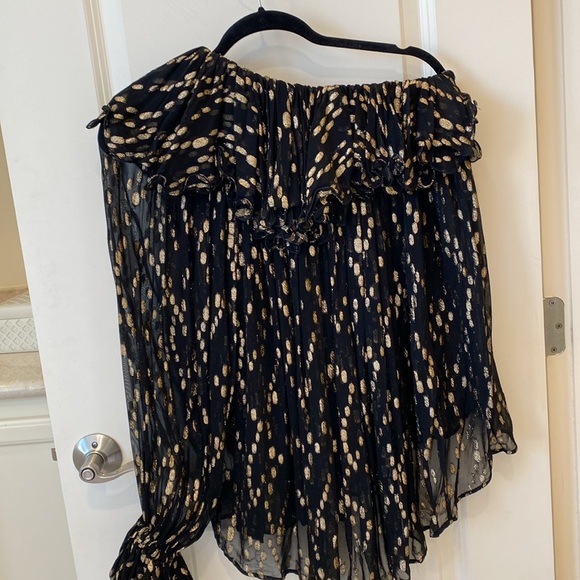 Off the shoulder black and gold top - Picture 5 of 6